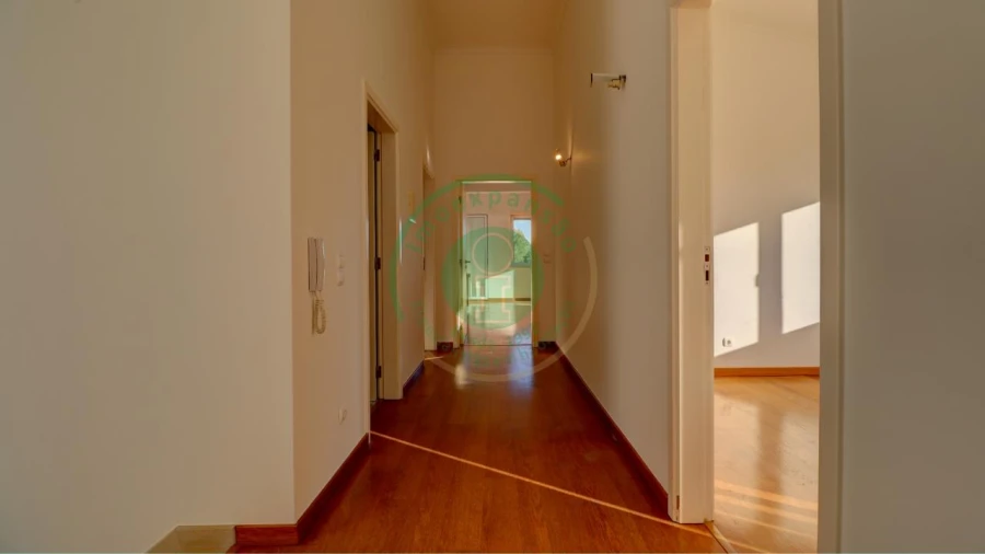 Moradia T4 para Venda em Buarcos Foto 9