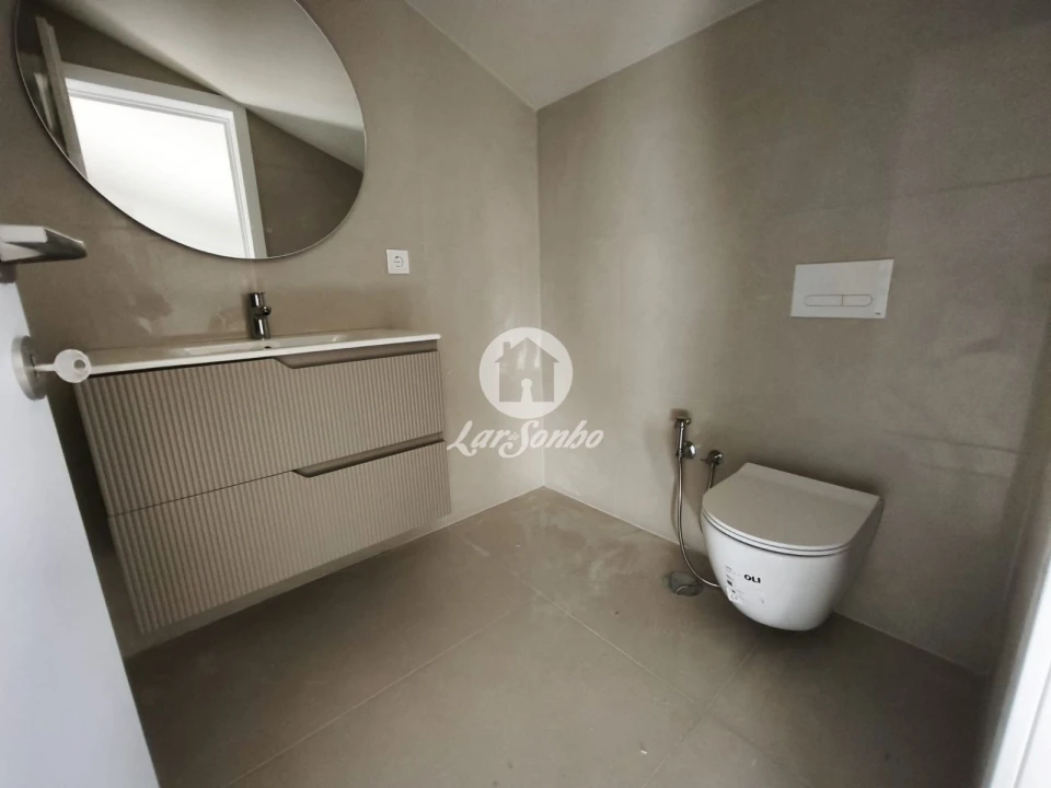 Apartamento T4 para Venda em Arcozelo Foto 18