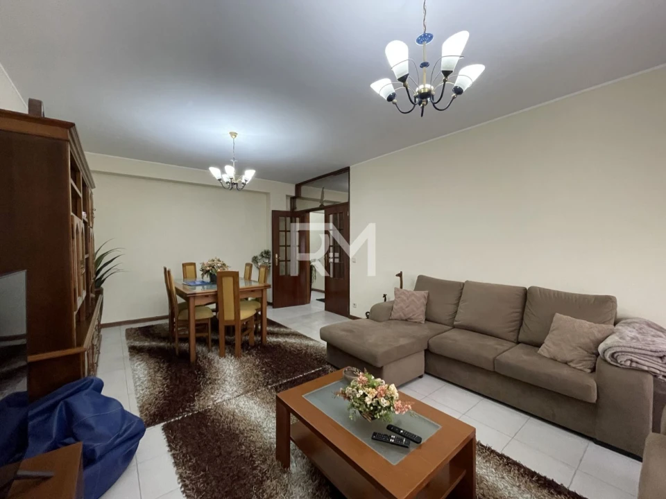 Apartamento T2 para Venda em Baltar Foto 2