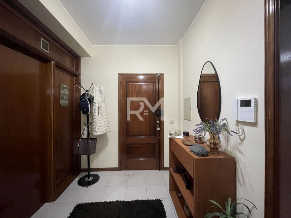 Apartamento T2 para Venda em Baltar Foto 5