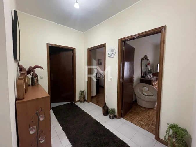 Apartamento T2 para Venda em Baltar Foto 9