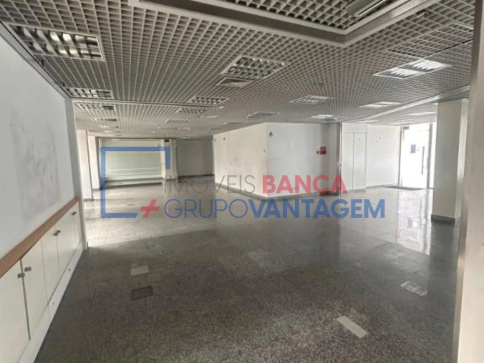 Loja para Venda em Miranda do Corvo Foto 6