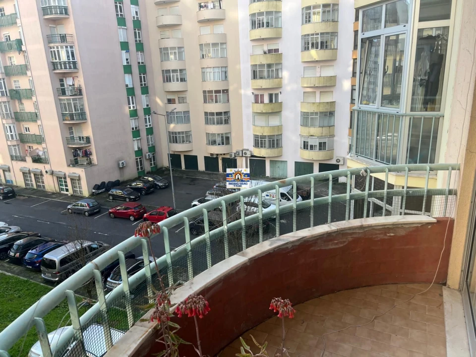 Apartamento T2 para Venda em Algueirão-Mem Martins Foto 22