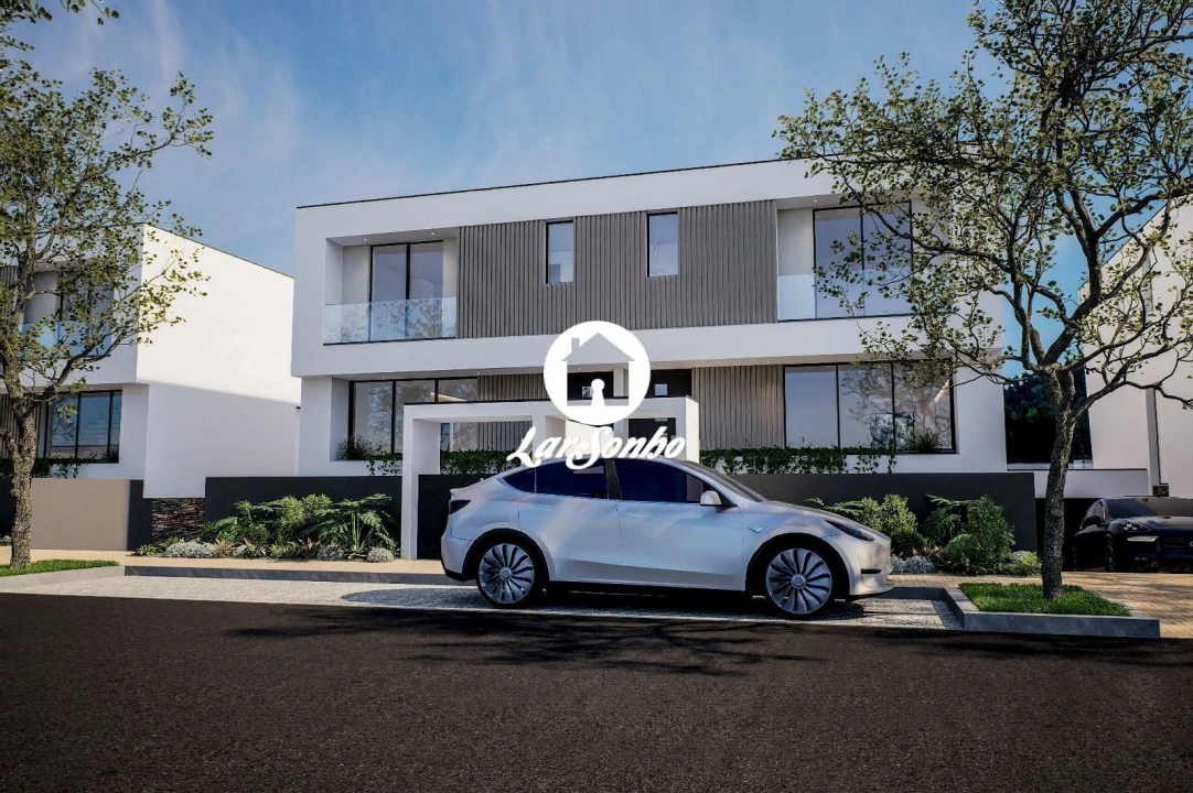 Moradia T3 para Venda em Silva Foto 32