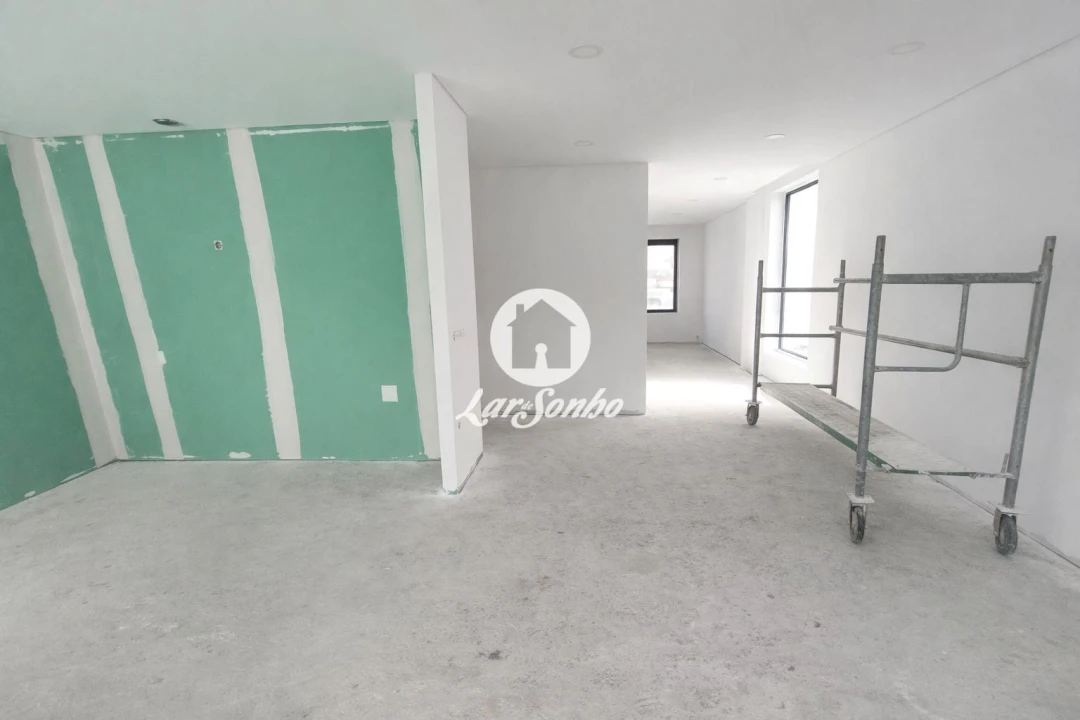 Moradia T3 para Venda em Silva Foto 8