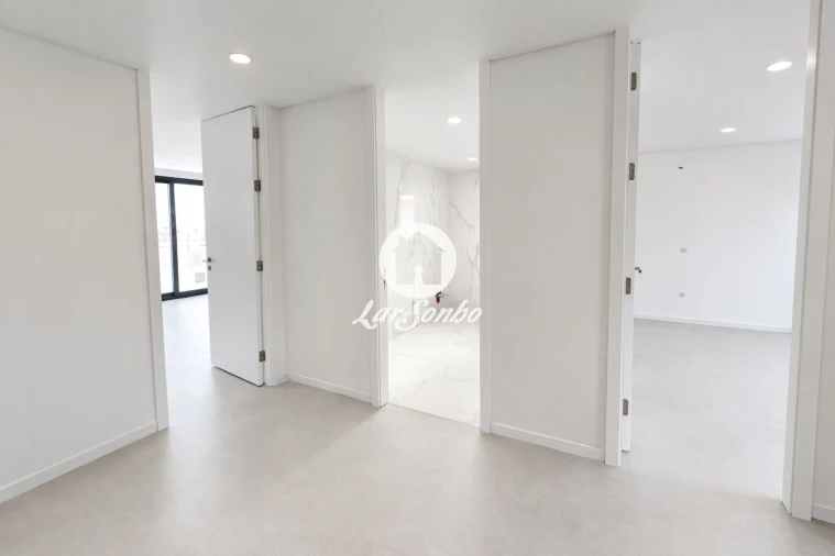 Moradia T3 para Venda em Silva Foto 14