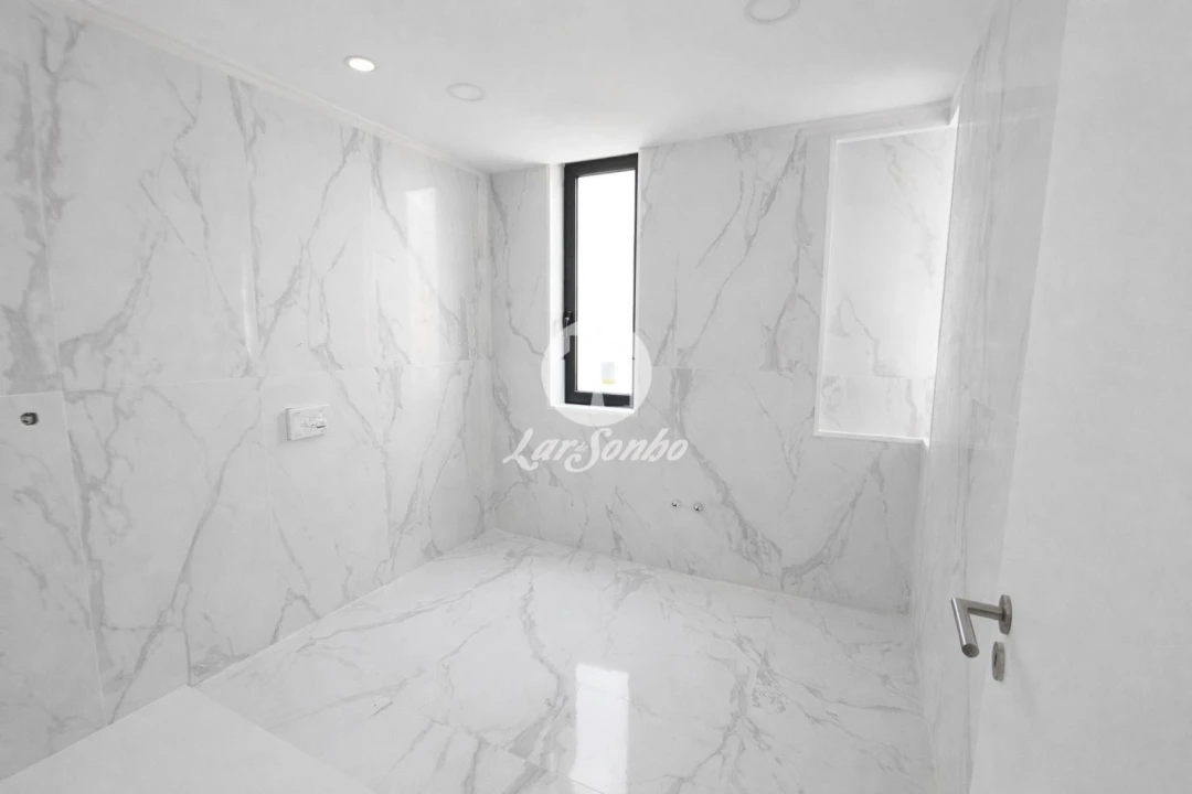 Moradia T3 para Venda em Abade de Neiva Foto 16