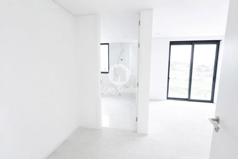 Moradia T3 para Venda em Abade de Neiva Foto 14