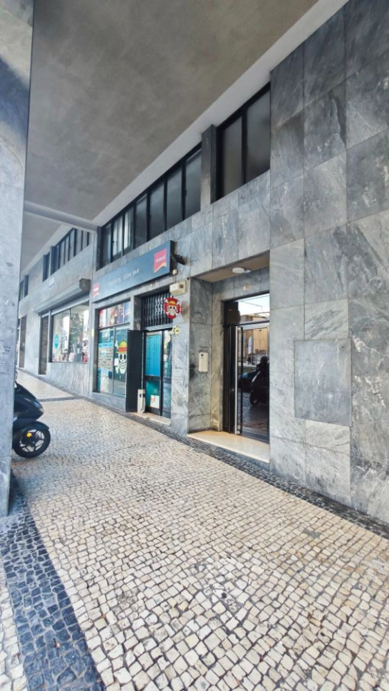 Escritório para Arrendamento em Mafamude e Vilar do Paraíso Foto 10