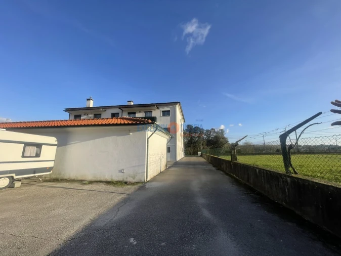 Apartamento T3 para Venda em Aguada de Cima Foto 25