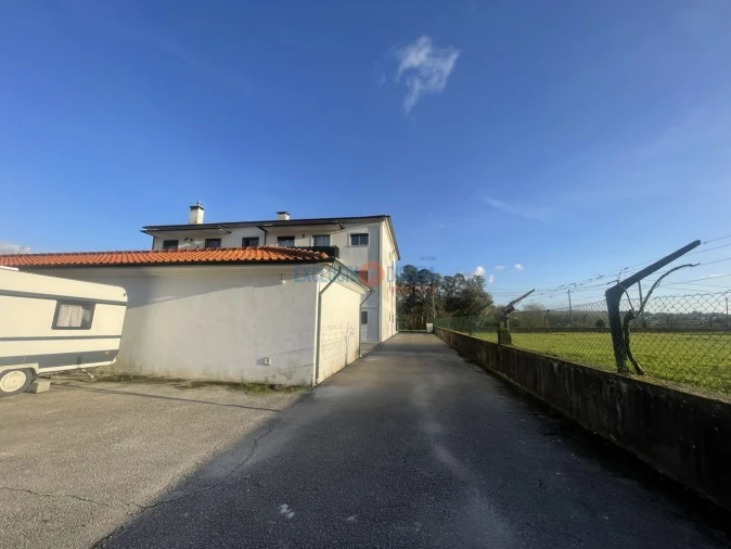 Apartamento T3 para Venda em Aguada de Cima Foto 26