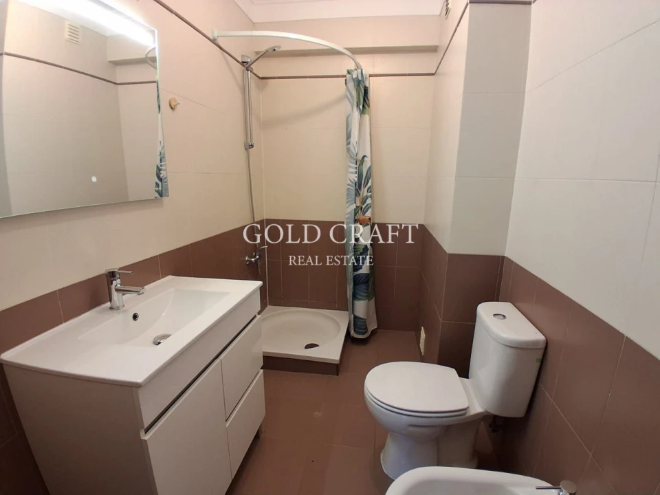 Apartamento T3 para Venda em Rio de Mouro Foto 19