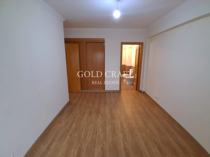 Apartamento T3 para Venda em Rio de Mouro Foto 23