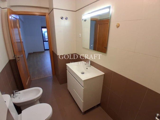 Apartamento T3 para Venda em Rio de Mouro Foto 25