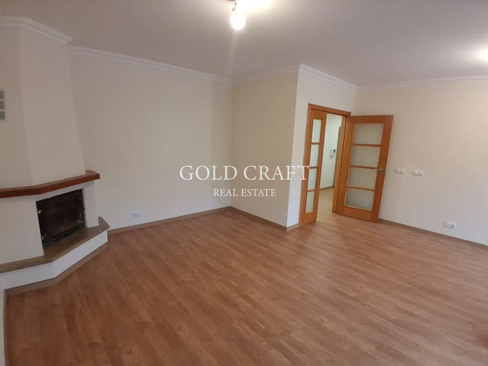 Apartamento T3 para Venda em Rio de Mouro Foto 2