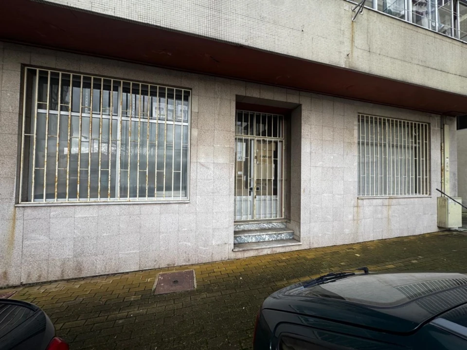 Loja para Venda em Braga (São José de São Lázaro e São João do Souto) Foto 9