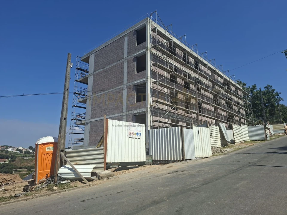Apartamento T1 para Venda em Oliveira do Douro Foto 5