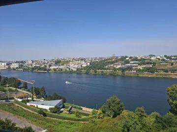 Apartamento T1 para Venda em Oliveira do Douro
