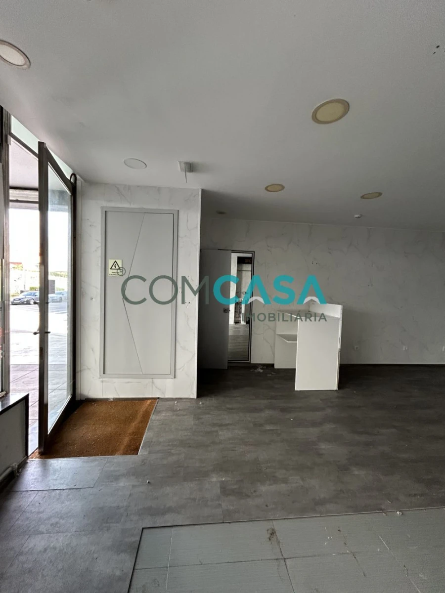 Loja para Arrendamento em Matosinhos e Leça da Palmeira Foto 16