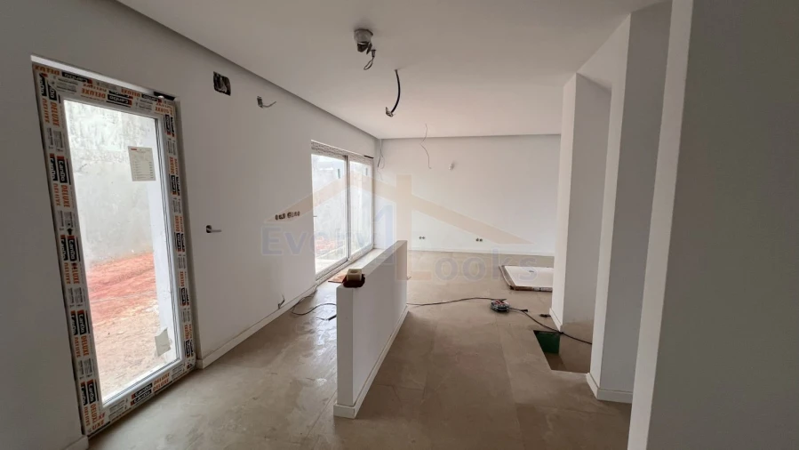 Moradia T3 para Venda em Santa Maria, São Pedro e Matacães Foto 7