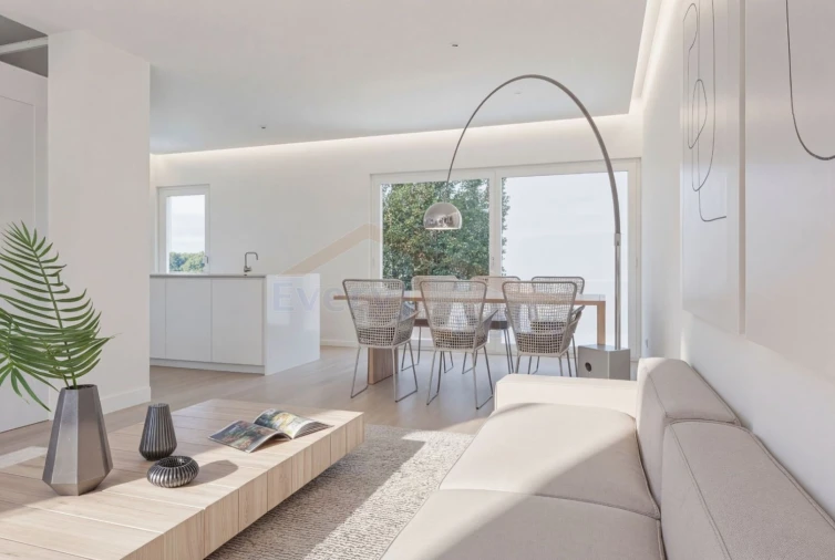 Moradia T3 para Venda em Santa Maria, São Pedro e Matacães Foto 1