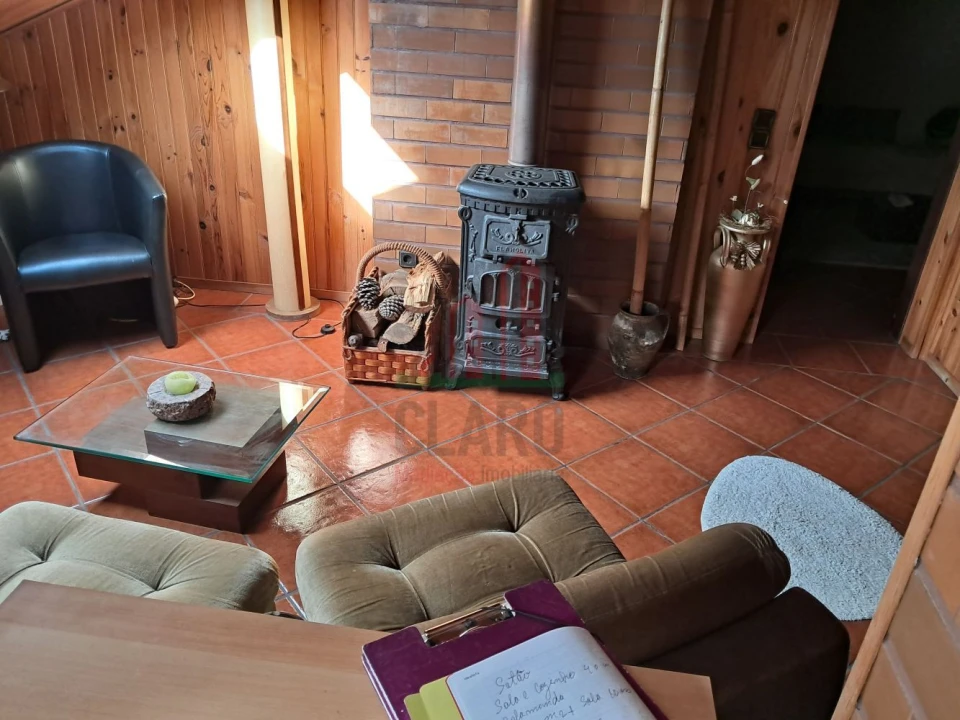 Apartamento T4 para Venda em Eiras e São Paulo de Frades Foto 4