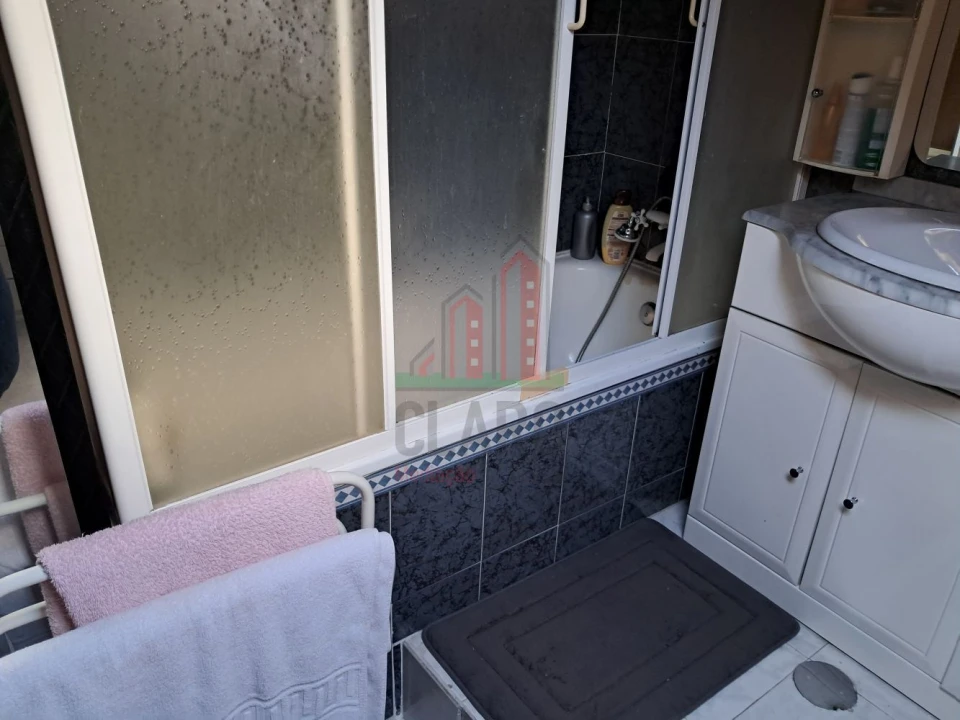 Apartamento T4 para Venda em Eiras e São Paulo de Frades Foto 16