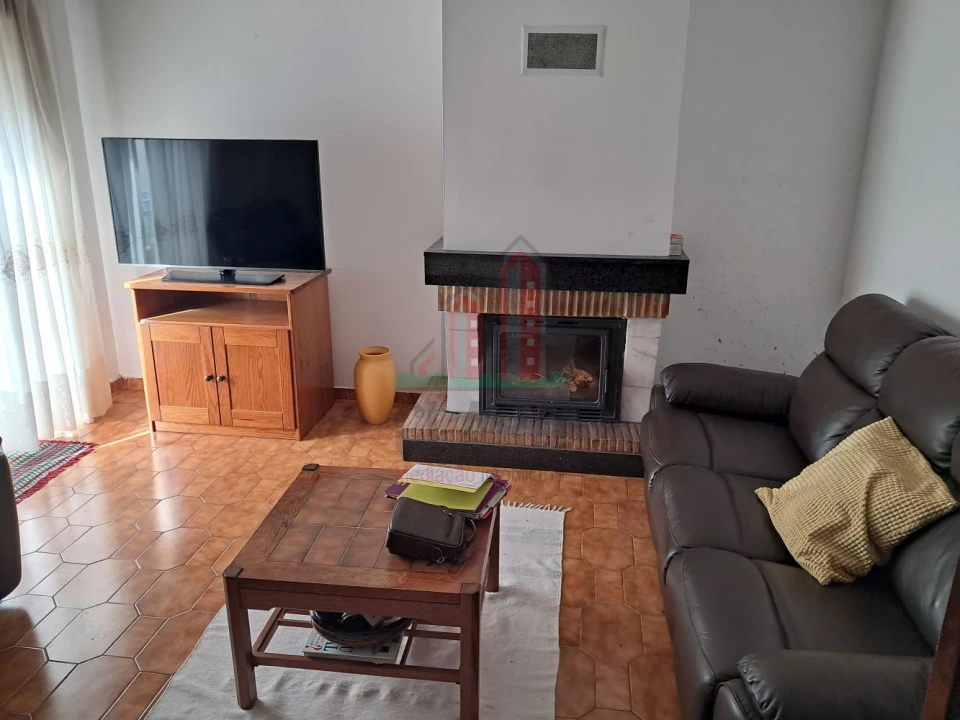 Apartamento T4 para Venda em Eiras e São Paulo de Frades Foto 1