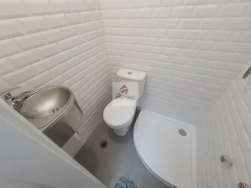 Loja para Venda em Mafamude e Vilar do Paraíso