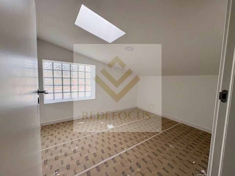 Moradia T3 para Venda em Rio Meão Foto 9