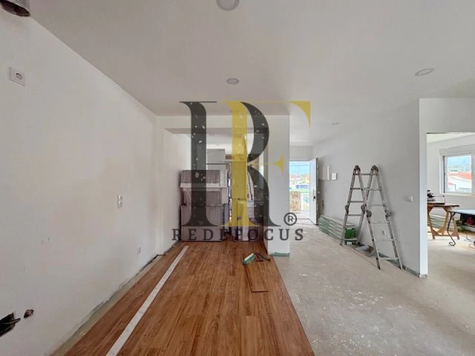 Moradia T2 para Venda em Rio Meão Foto 1