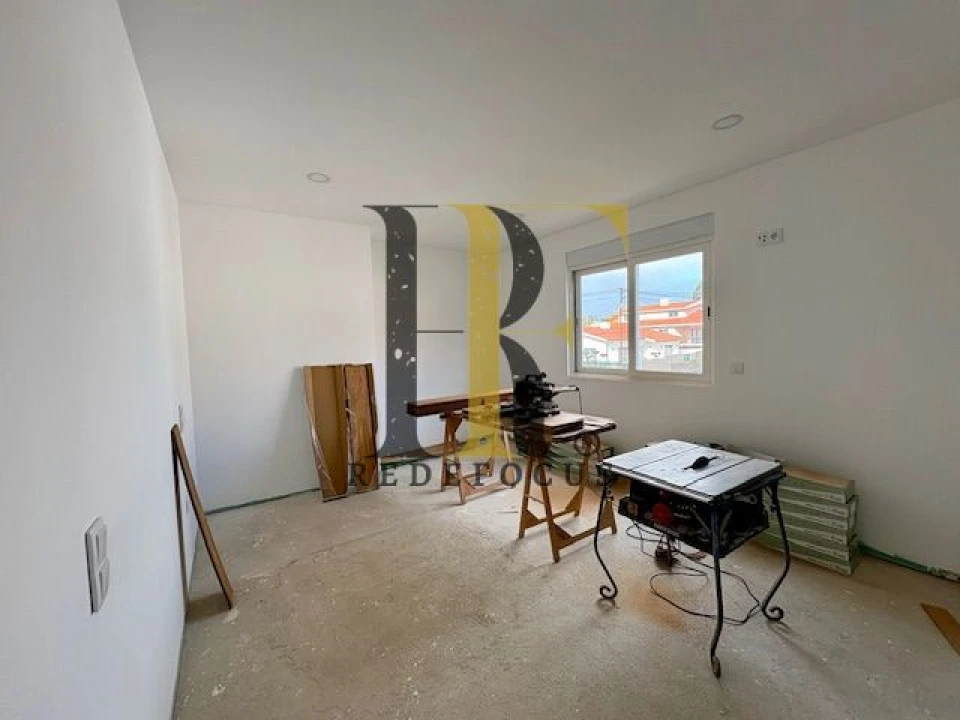 Moradia T2 para Venda em Rio Meão Foto 6