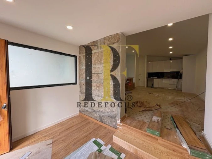 Moradia T2 para Venda em Rio Meão Foto 2