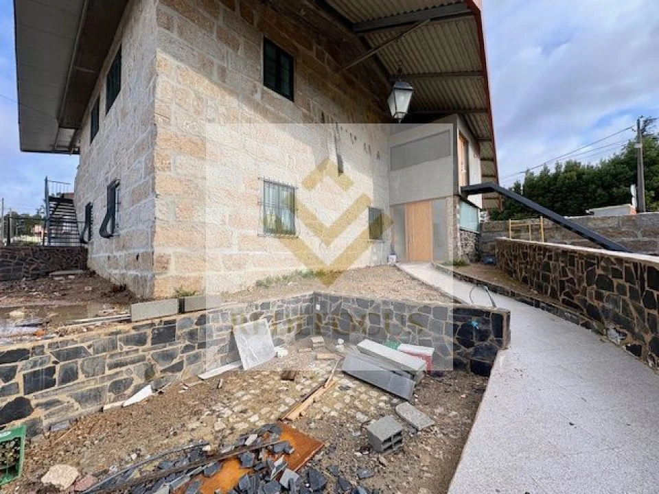 Moradia T2 para Venda em Rio Meão Foto 1