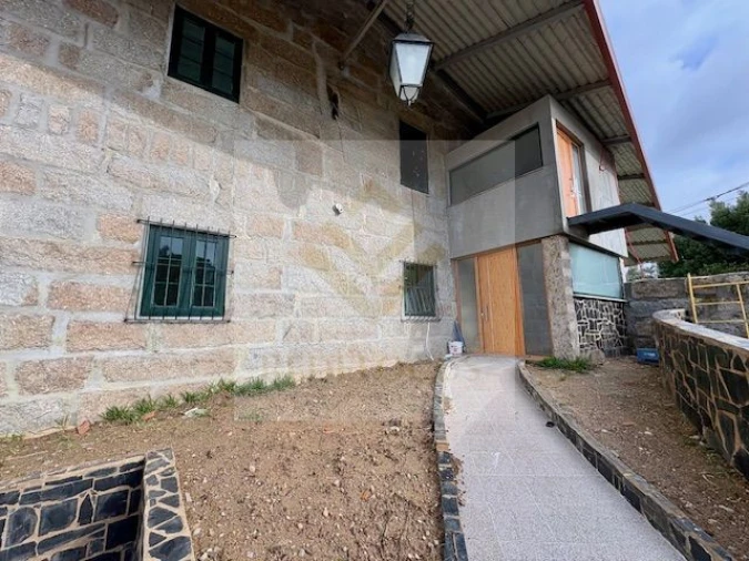 Moradia T2 para Venda em Rio Meão Foto 2