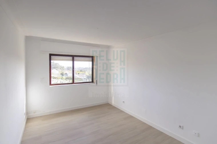 Apartamento T2 para Venda em Rio Tinto Foto 7