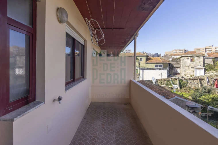 Apartamento T2 para Venda em Rio Tinto Foto 12