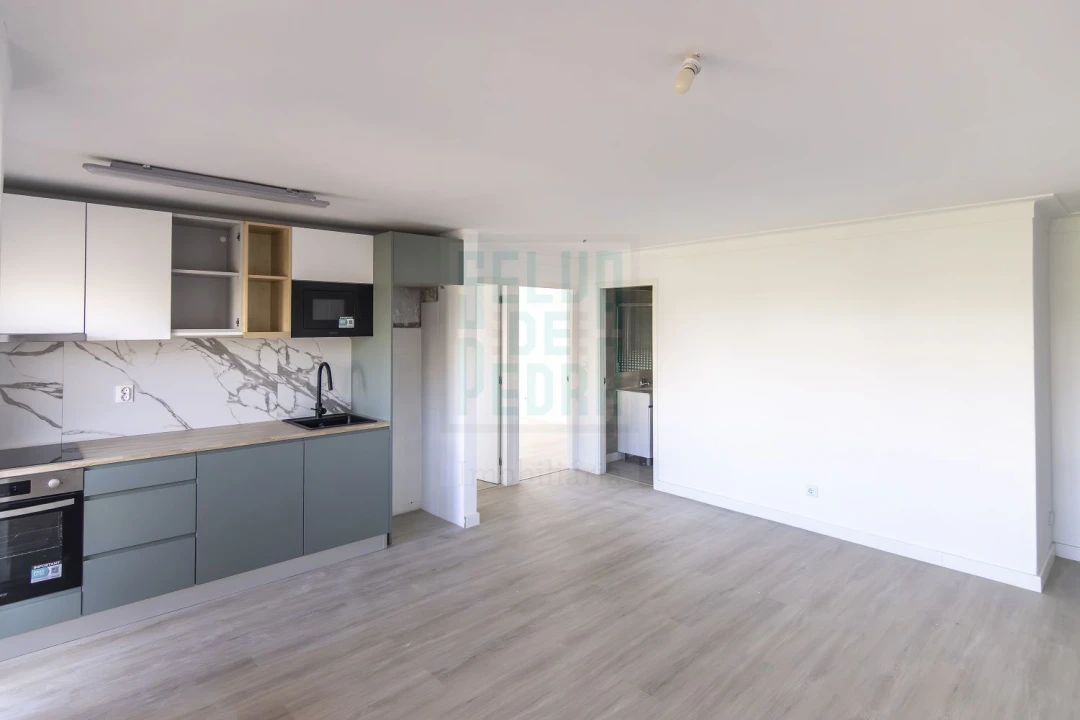 Apartamento T2 para Venda em Rio Tinto Foto 2