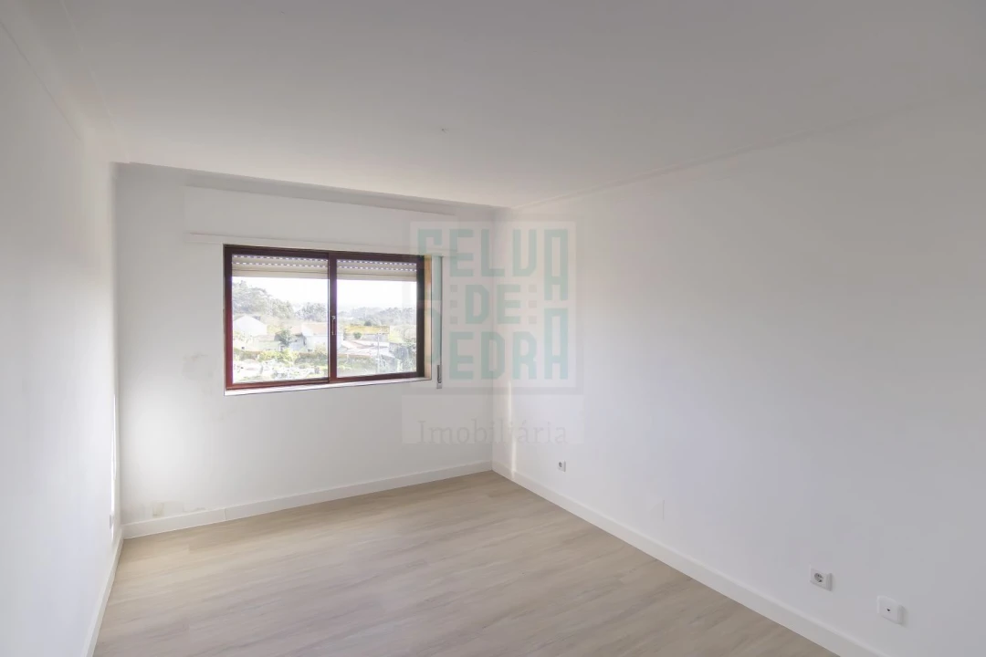 Apartamento T2 para Venda em Rio Tinto Foto 7