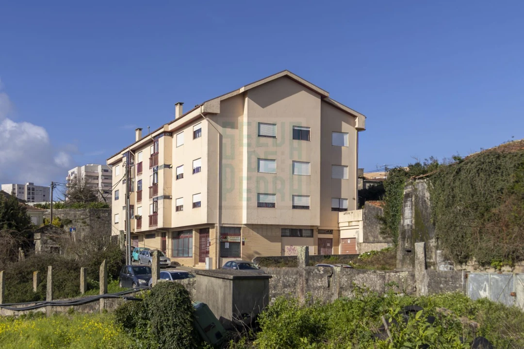 Apartamento T2 para Venda em Rio Tinto Foto 15