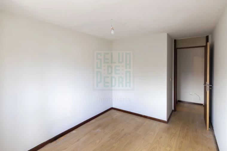 Apartamento T2 para Venda em Cedofeita, Santo Ildefonso, Sé, Miragaia, São Nicolau e Vitória Foto 15