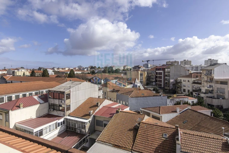 Apartamento T2 para Venda em Cedofeita, Santo Ildefonso, Sé, Miragaia, São Nicolau e Vitória Foto 21