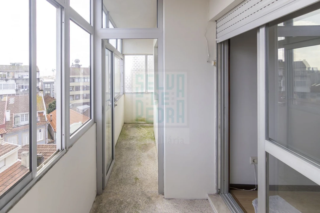 Apartamento T2 para Venda em Cedofeita, Santo Ildefonso, Sé, Miragaia, São Nicolau e Vitória Foto 13