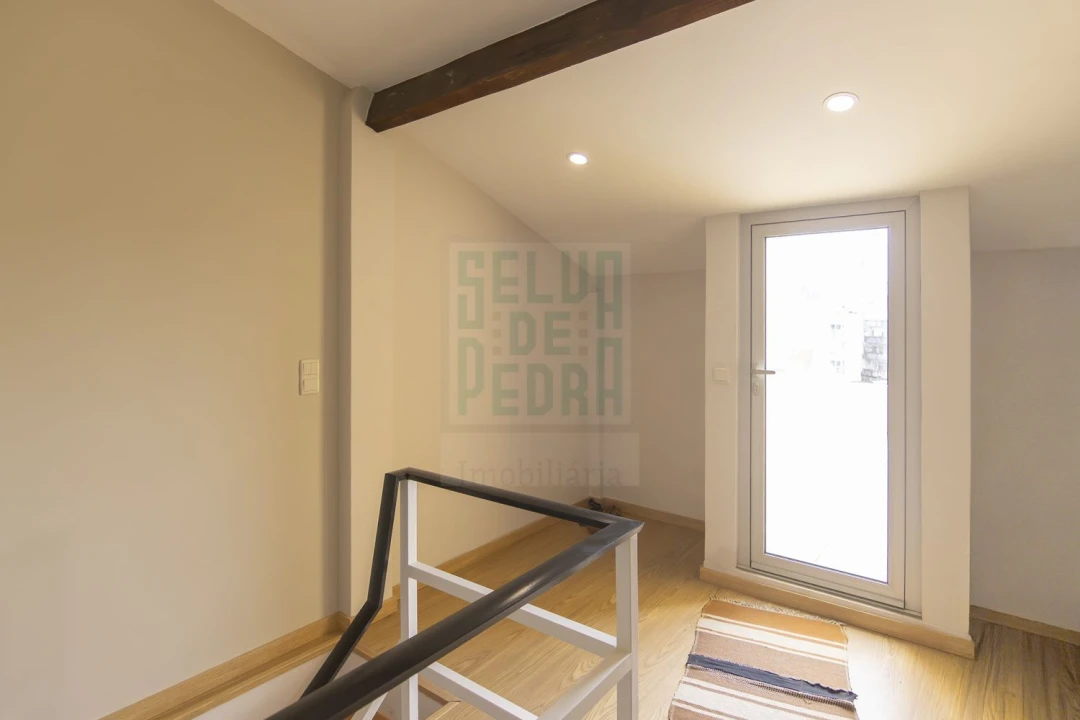 Apartamento T2 para Venda em Cedofeita, Santo Ildefonso, Sé, Miragaia, São Nicolau e Vitória Foto 19