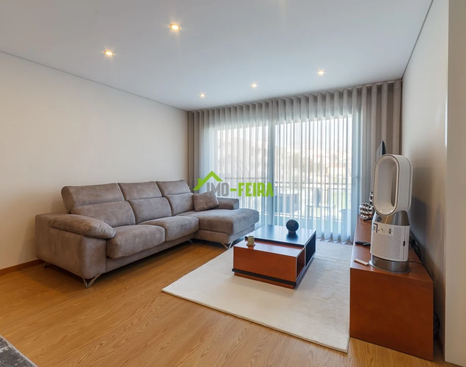 Apartamento T3 para Venda em Arrifana Foto 38