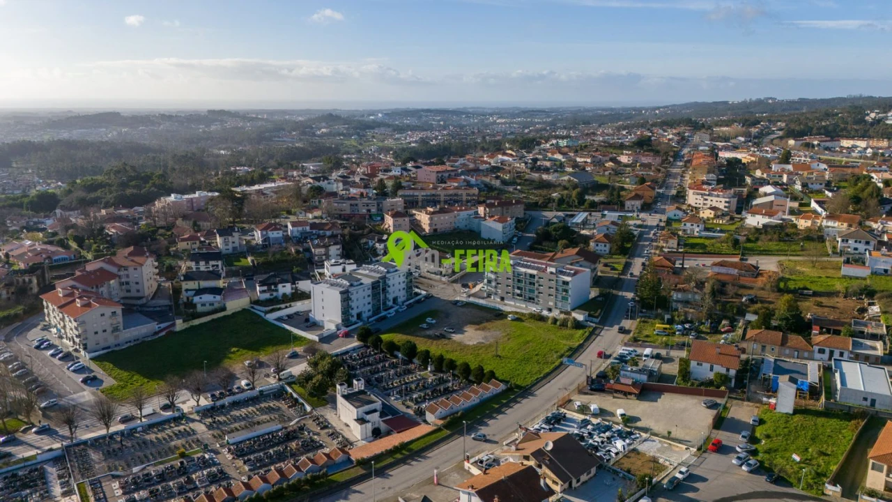 Apartamento T3 para Venda em Arrifana Foto 47