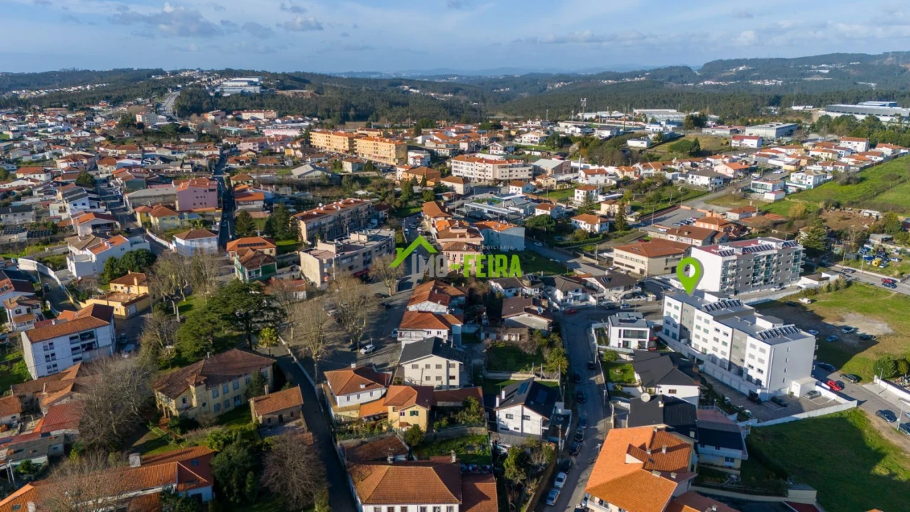 Apartamento T3 para Venda em Arrifana Foto 55