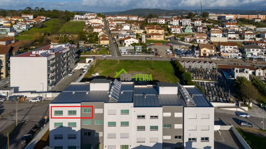 Apartamento T3 para Venda em Arrifana Foto 50