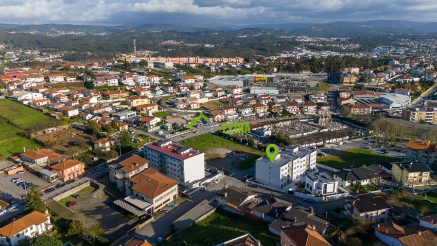 Apartamento T3 para Venda em Arrifana Foto 30