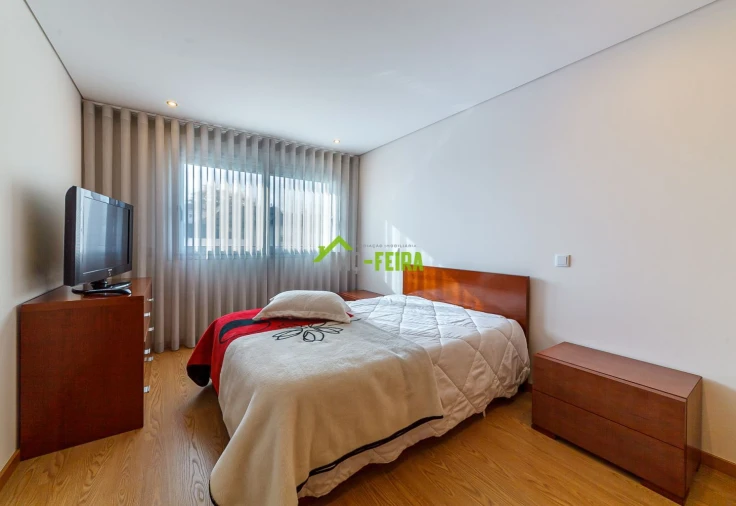 Apartamento T3 para Venda em Arrifana Foto 17